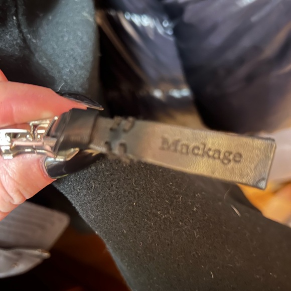 Mackage NORI 2-in-1 double face wool coat with shearling bib/ leather belt. - Picture 14 of 16